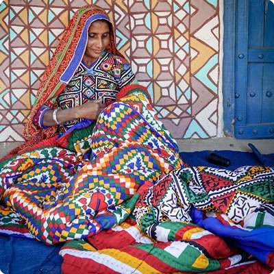 gujara woman weaving