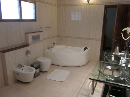 Kanchipuram bathroom